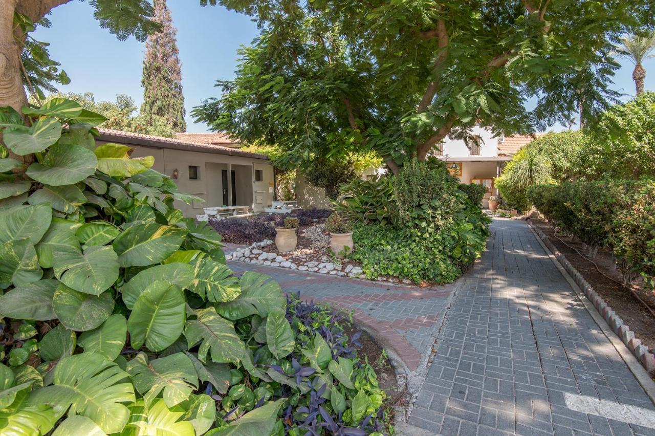 Degania Bet Kibbutz Country Lodging Kinneret Exterior photo